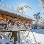 Woodmood With Lodge *