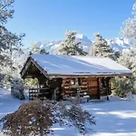 Woodmood With Lodge Leuk