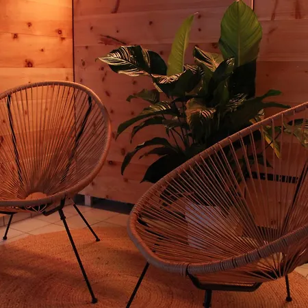 Woodmood With *