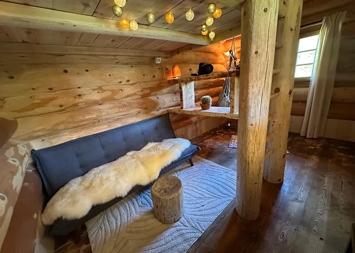 Woodmood With Chata Leuk