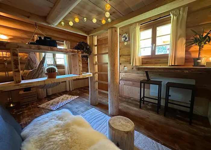 Woodmood With Leuk